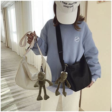 chanel 青蛙包